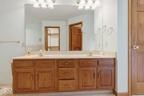 114 Western Trace Shelbyville IN 46176