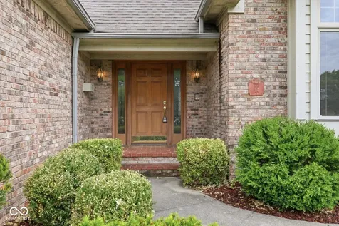 114 Western Trace Shelbyville IN 46176