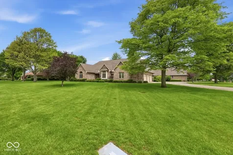 114 Western Trace Shelbyville IN 46176