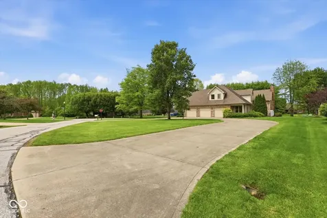 114 Western Trace Shelbyville IN 46176