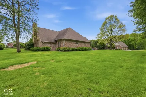 114 Western Trace Shelbyville IN 46176