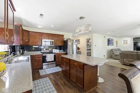 5241 Basin Park Drive Indianapolis IN 46239