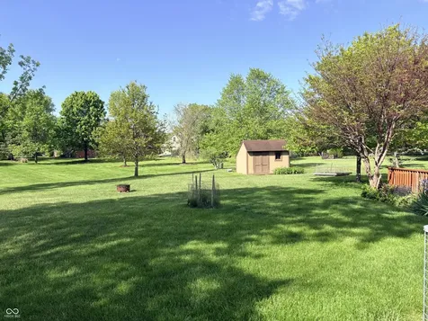 833 Bridle Circle Carmel IN 46032