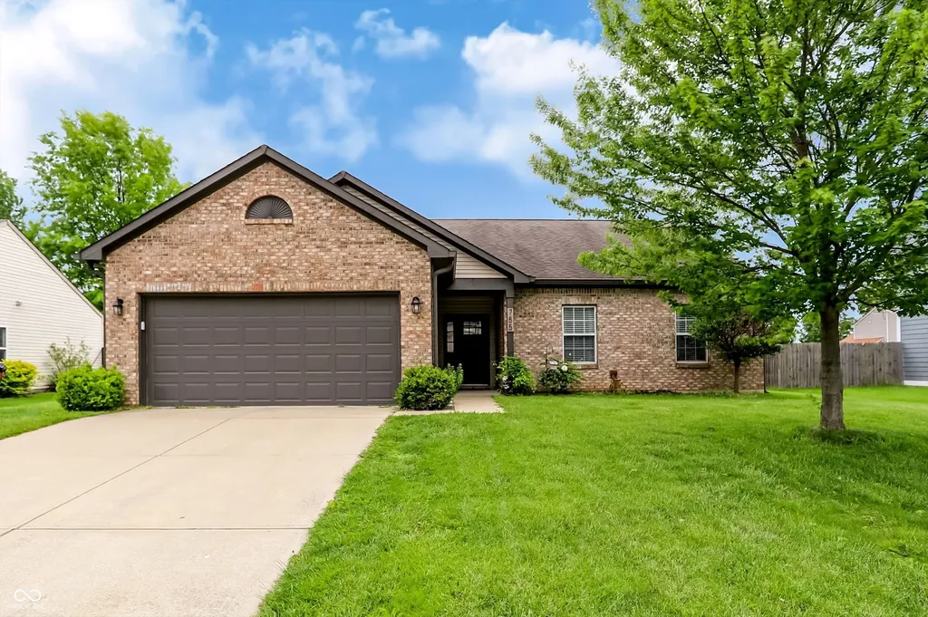 755 Booneway Lane Bargersville IN 46106