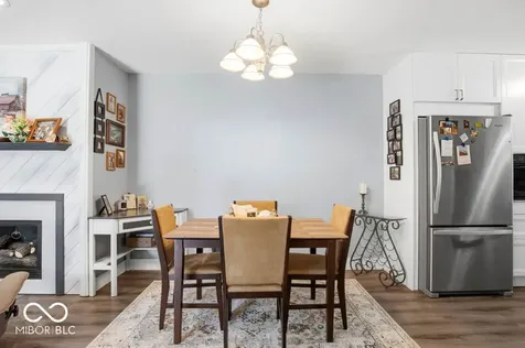 5924 Highgate Circle E Indianapolis IN 46250
