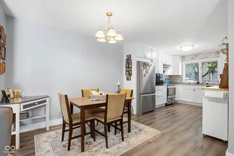 5924 Highgate Circle E Indianapolis IN 46250