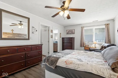 5924 Highgate Circle E Indianapolis IN 46250