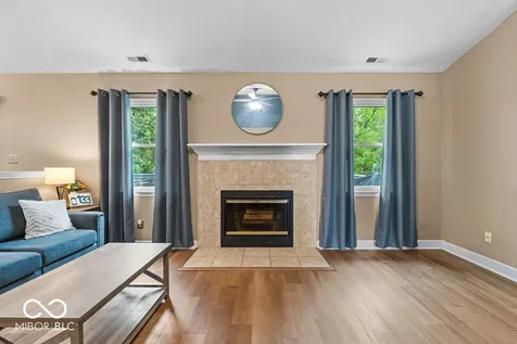 12645 Pine Grove Court Indianapolis IN 46236