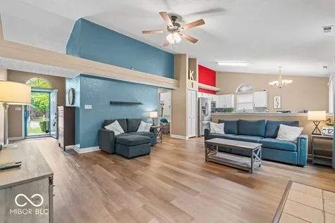 12645 Pine Grove Court Indianapolis IN 46236