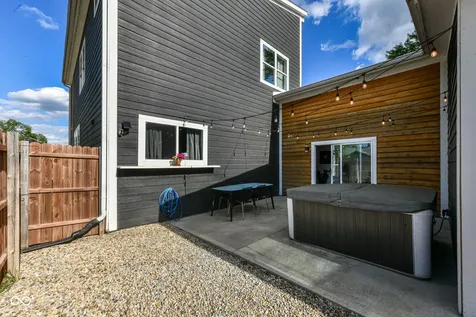 274 N Reisner Street Indianapolis IN 46222