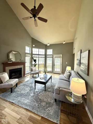 2829 Somerset Bay Indianapolis IN 46240