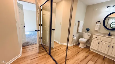 2829 Somerset Bay Indianapolis IN 46240