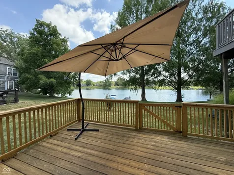 2829 Somerset Bay Indianapolis IN 46240