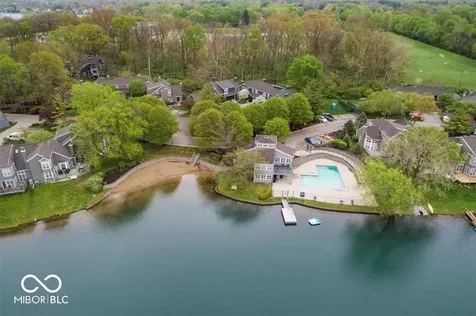 2829 Somerset Bay Indianapolis IN 46240