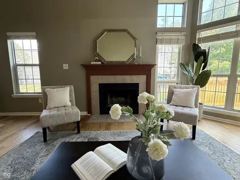 2829 Somerset Bay Indianapolis IN 46240