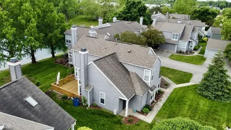 2829 Somerset Bay Indianapolis IN 46240