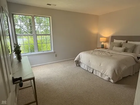 2829 Somerset Bay Indianapolis IN 46240