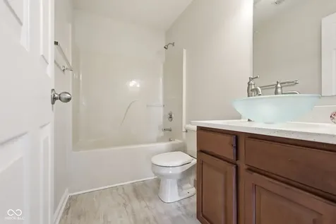 11095 Cool Winds Way Fishers IN 46037
