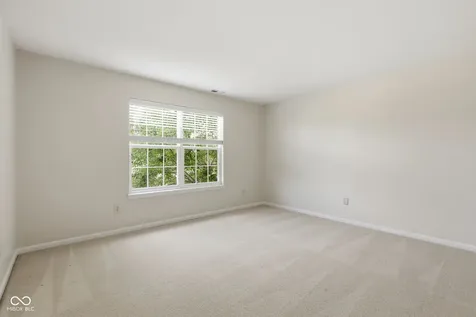 11095 Cool Winds Way Fishers IN 46037