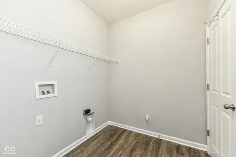 8044 Rissler Drive Indianapolis IN 46237