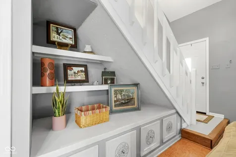 7963 Valley Farms Court Indianapolis IN 46214