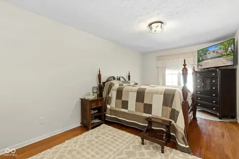 7963 Valley Farms Court Indianapolis IN 46214