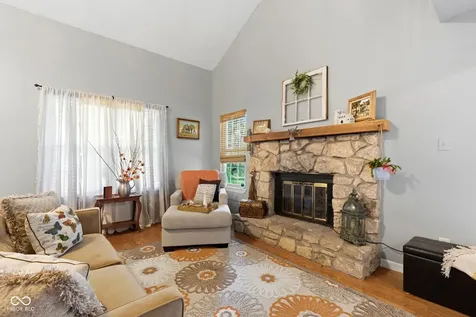 7963 Valley Farms Court Indianapolis IN 46214