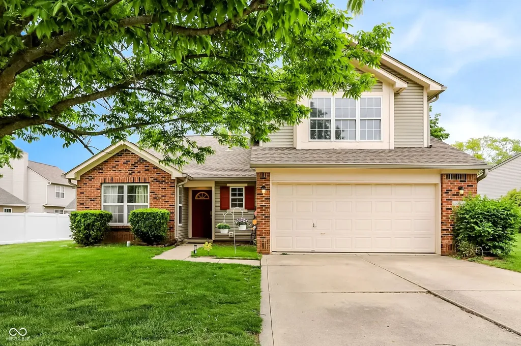 6824 Millbrook Circle Indianapolis IN 46237