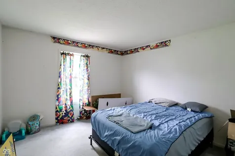 6824 Millbrook Circle Indianapolis IN 46237