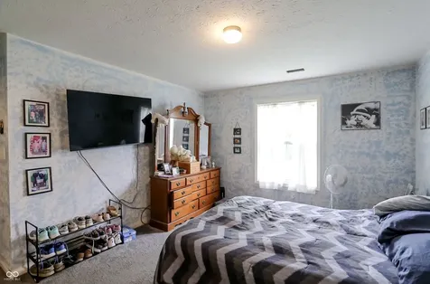 6824 Millbrook Circle Indianapolis IN 46237