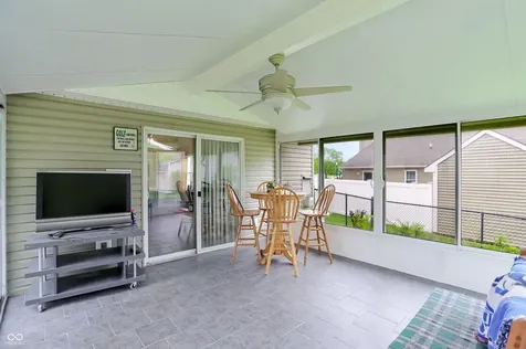 6824 Millbrook Circle Indianapolis IN 46237