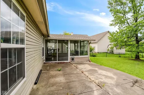 6824 Millbrook Circle Indianapolis IN 46237