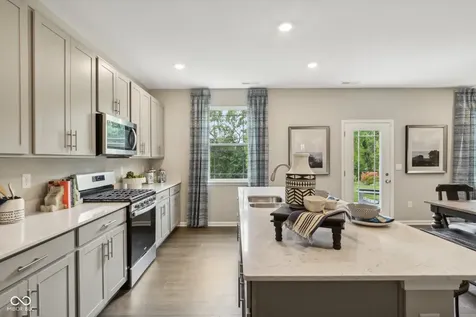 920 Saddlebrook Farms Boulevard Whiteland IN 46184