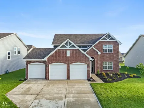6912 W Cedarwood Circle Mccordsville IN 46055