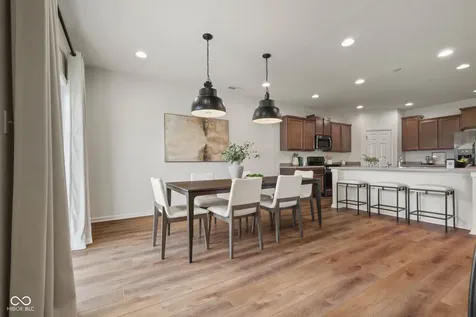 6912 W Cedarwood Circle Mccordsville IN 46055