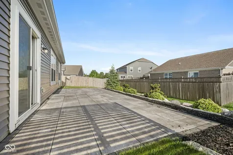 6912 W Cedarwood Circle Mccordsville IN 46055