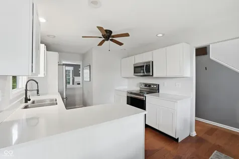 312 Jefferson Valley Coatesville IN 46121