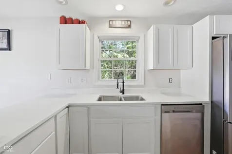 312 Jefferson Valley Coatesville IN 46121