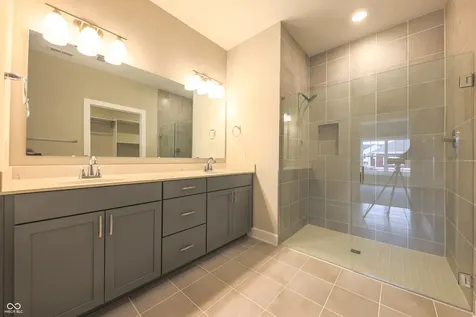 6222 Fairview Drive Mccordsville IN 46055
