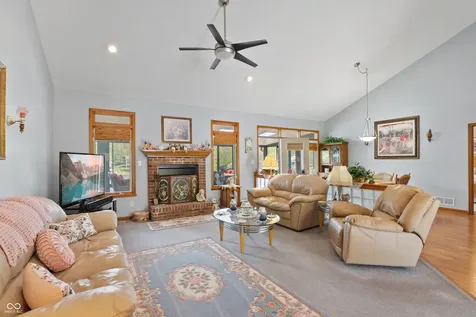 163 Gettysburg Coatesville IN 46121