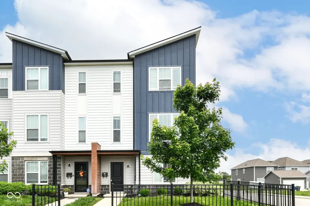 2934 W New York Street Indianapolis IN 46222