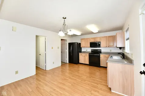 9175 W Paddleboat Lane Pendleton IN 46064