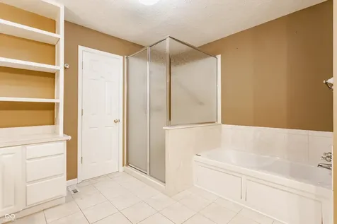 1732 Creekside Lane W Carmel IN 46032