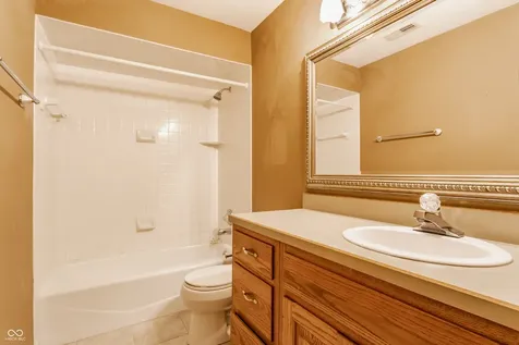 1732 Creekside Lane W Carmel IN 46032