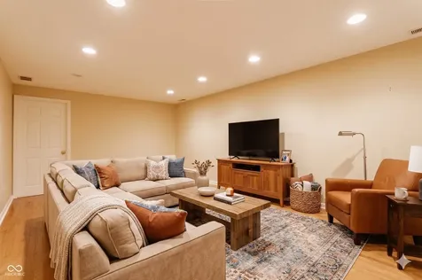1732 Creekside Lane W Carmel IN 46032