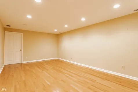 1732 Creekside Lane W Carmel IN 46032