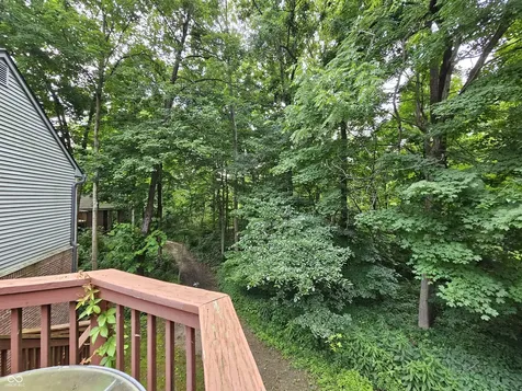 1732 Creekside Lane W Carmel IN 46032