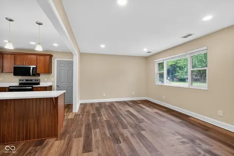 2516 Colony Court Indianapolis IN 46280