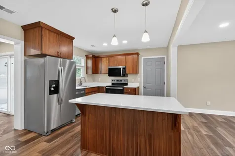2516 Colony Court Indianapolis IN 46280