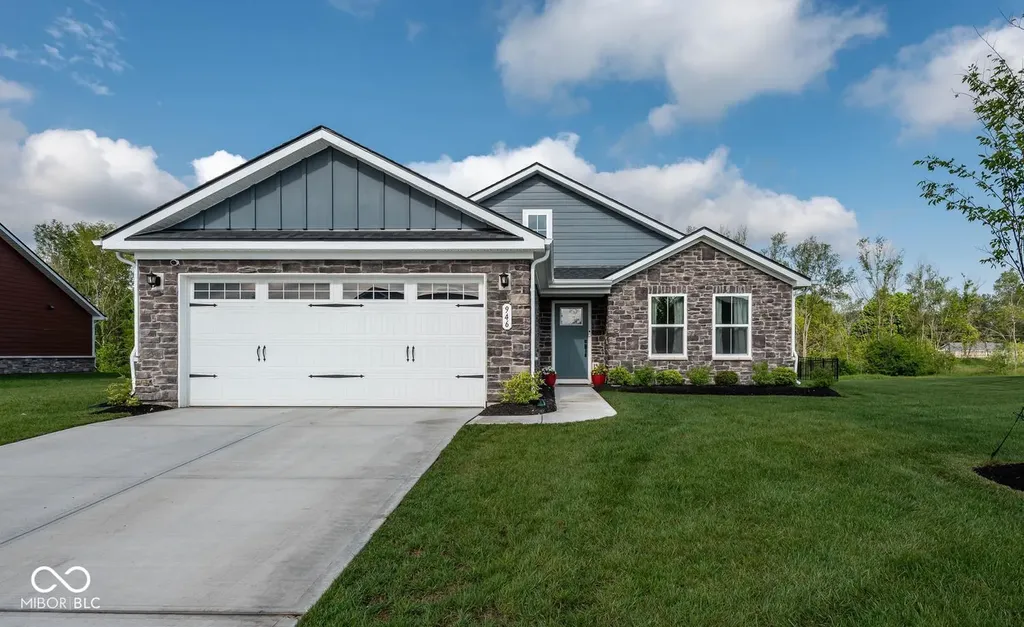 946 Independence Drive Edinburgh IN 46124